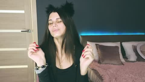 Snapshot of emilytucker chatting on 02.08.25 Emily online show from 02.08.25