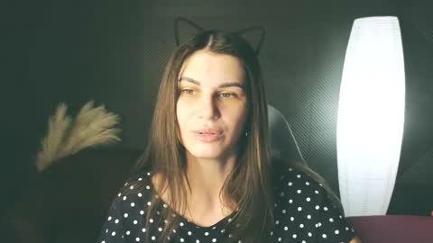 Snapshot of emilytucker chatting on 02.10.25 Emily online show from 02.10.25