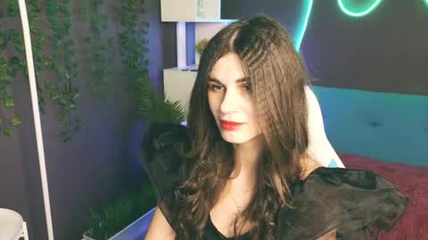 Snapshot of emilytucker chatting on 02.13.25 Emily online show from 02.13.25