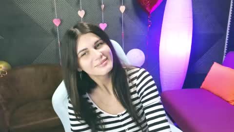 Snapshot of emilytucker chatting on 02.16.25 Emily online show from 02.16.25