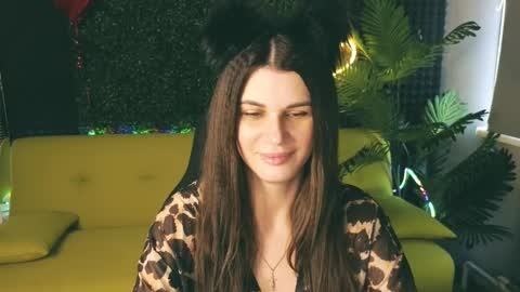 Snapshot of emilytucker chatting on 02.27.25 Emily online show from 02.27.25