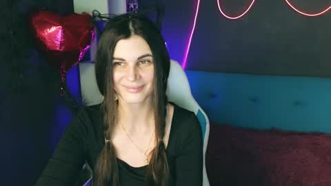 Snapshot of emilytucker chatting on 03.01.25 Emily online show from 03.01.25