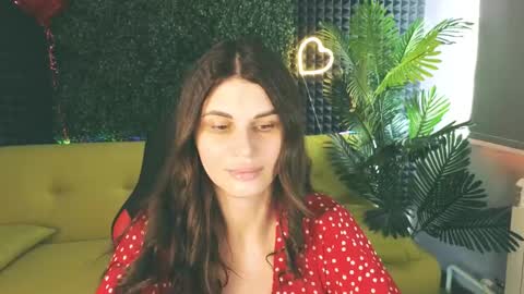 Snapshot of emilytucker chatting on 03.06.25 Emily online show from 03.06.25