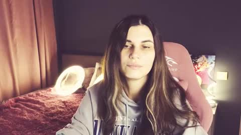 Snapshot of emilytucker chatting on 09.29.25 Emily online show from 09.29.25