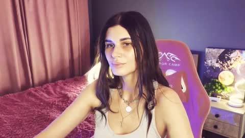 Snapshot of emilytucker chatting on 10.16.25 Emily online show from 10.16.25