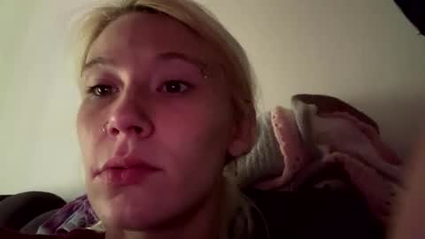 Snapshot of emilywarren296 chatting on 10.05.25 emilywarren296 online show from 10.05.25