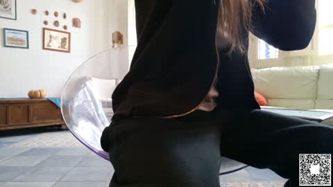 Snapshot of emilyweed chatting on 12.02.24 Emily ----  online show from 12.02.24