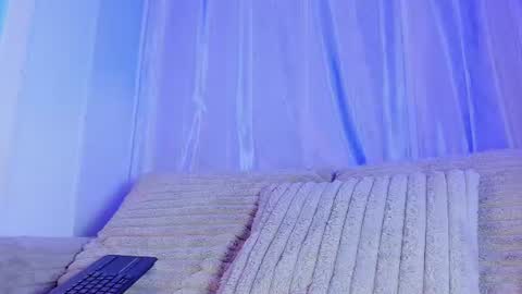 Snapshot of emilywithe_ chatting on 06.14.26 online show from 06.14.26