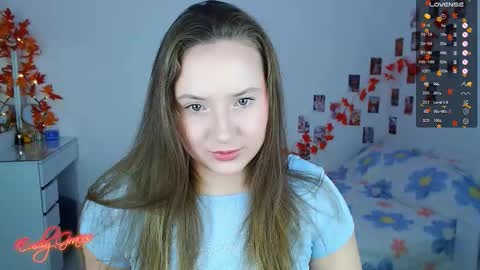 Snapshot of emilyxgrasez chatting on 10.13.25 Emily online show from 10.13.25