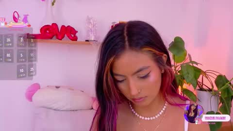 Snapshot of emilyy_bank chatting on 02.14.26 Emily Bank online show from 02.14.26