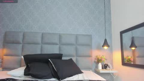 emilyy_r online show from 01.13.26