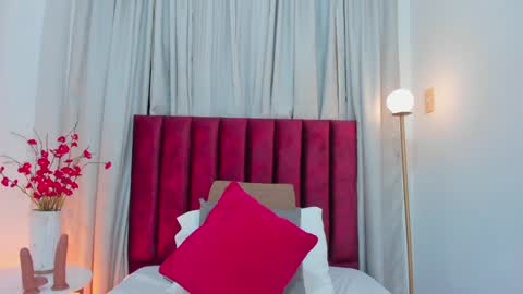 Emilyy Watson online show from 01.10.25