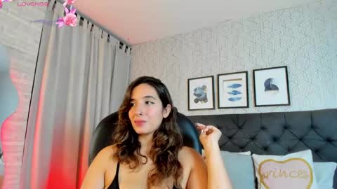 Snapshot of emma__smith01 chatting on 02.20.25 Emma online show from 02.20.25