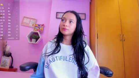 Snapshot of emma_anturin chatting on 09.09.25 Emma Anturin online show from 09.09.25