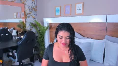 Emma  online show from 03.21.26