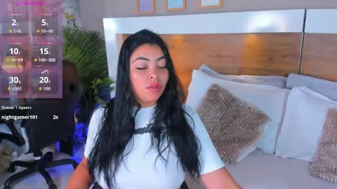 Snapshot of emma_bakker_ chatting on 05.17.26 Emma online show from 05.17.26