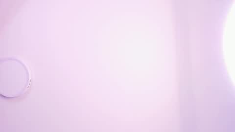 Emma Bloom online show from 02.05.25