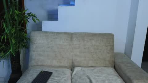 Snapshot of emma_blue_ chatting on 04.29.26 Emma Blue modelo independiente online show from 04.29.26