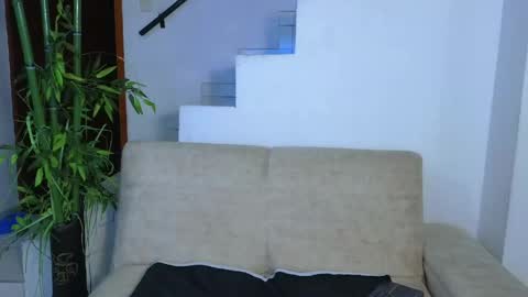 Snapshot of emma_blue_ chatting on 05.03.26 Emma Blue modelo independiente online show from 05.03.26