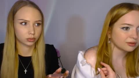 Snapshot of emma_blush69 chatting on 05.06.26 Emma and July online show from 05.06.26