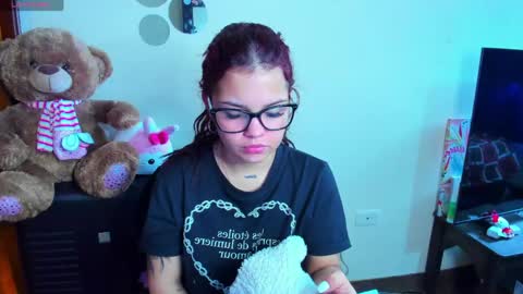 Snapshot of emma_boo_ chatting on 04.24.26 emma_boo_ online show from 04.24.26