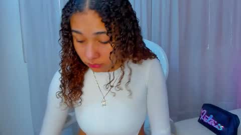 Snapshot of emma_carteer__ chatting on 10.25.25 Emma Carteer   online show from 10.25.25