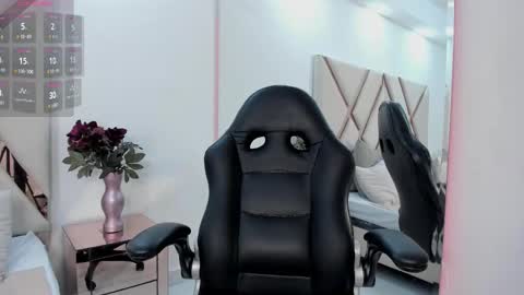 pau online show from 10.03.25