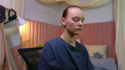 Snapshot of emma_chaser chatting on 04.23.26 emma_chaser online show from 04.23.26