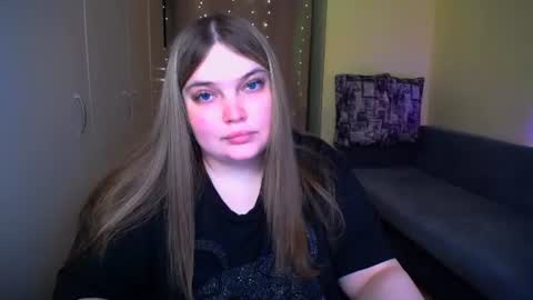 Snapshot of emma_dorn chatting on 06.12.26 Eva online show from 06.12.26