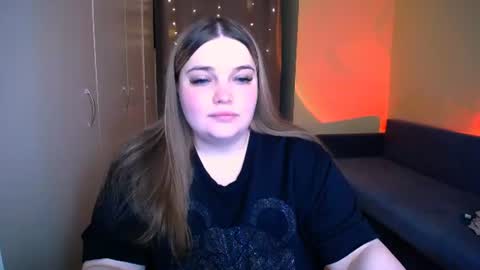 Snapshot of emma_dorn chatting on 07.04.26 Eva online show from 07.04.26