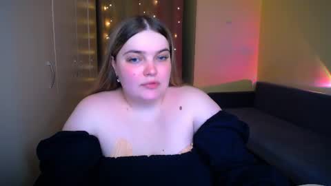 Snapshot of emma_dorn chatting on 07.15.26 Eva online show from 07.15.26