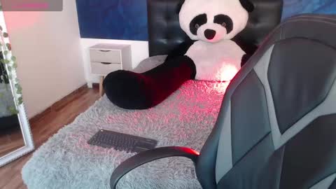 Emma  online show from 01.02.25