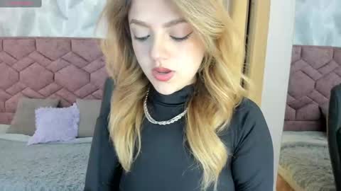 Emma  online show from 10.07.25