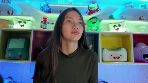 Snapshot of emma_jhoons chatting on 09.24.25 emma_jhoons online show from 09.24.25