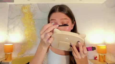 Snapshot of emma_jhoons chatting on 11.05.25 emma_jhoons online show from 11.05.25