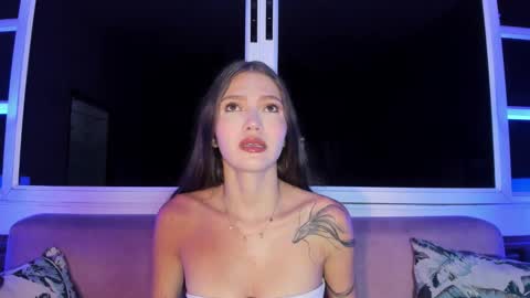 Snapshot of emma_jhoons chatting on 01.07.26 emma_jhoons online show from 01.07.26