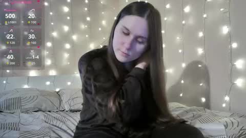 Snapshot of emma_just chatting on 02.15.26 emma_just online show from 02.15.26