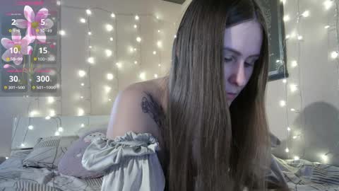 Snapshot of emma_just chatting on 03.25.26 emma_just online show from 03.25.26
