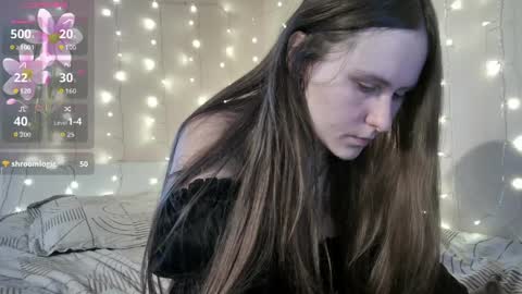 Snapshot of emma_just chatting on 03.26.26 emma_just online show from 03.26.26