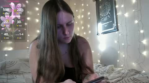 Snapshot of emma_just chatting on 04.08.26 emma_just online show from 04.08.26