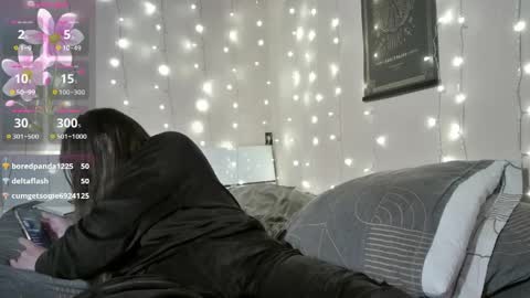 Snapshot of emma_just chatting on 04.13.26 emma_just online show from 04.13.26