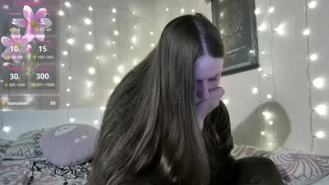 Snapshot of emma_just chatting on 04.25.26 emma_just online show from 04.25.26