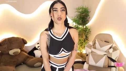 Emma online show from 11.04.25