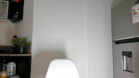 Snapshot of emma_lovv chatting on 12.08.24 Emma 3 online show from 12.08.24