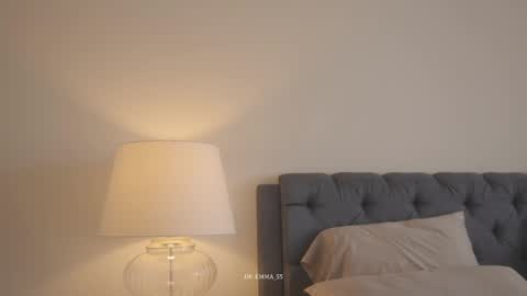 emma_lu1 online show from 11.16.25