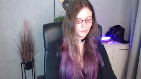 emma online show from 10.28.25