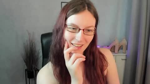 Snapshot of emma_lust94 chatting on 07.07.26 emma online show from 07.07.26