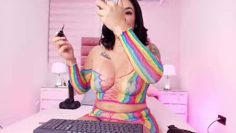 emma online show from 11.23.25