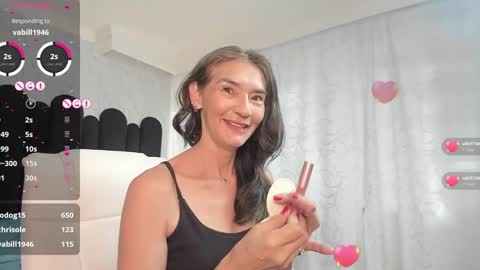 Snapshot of emma_mendoza chatting on 02.09.25 Emma online show from 02.09.25