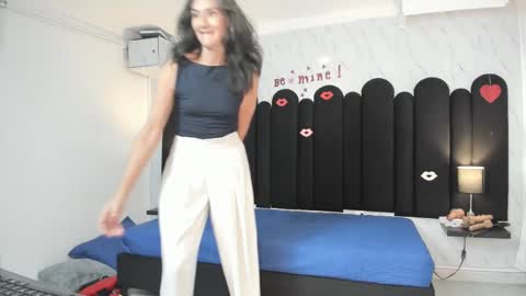 Snapshot of emma_mendoza chatting on 03.06.25 Emma online show from 03.06.25